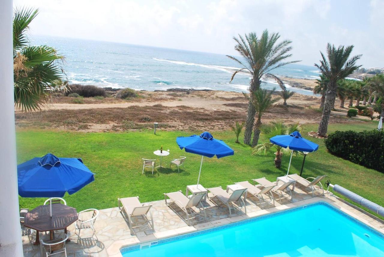 קיסונרגה Sea Front Villa, Heated Private Pool, Amazing Location Paphos 323 מראה חיצוני תמונה