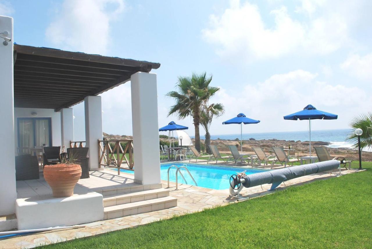 קיסונרגה Sea Front Villa, Heated Private Pool, Amazing Location Paphos 323 מראה חיצוני תמונה