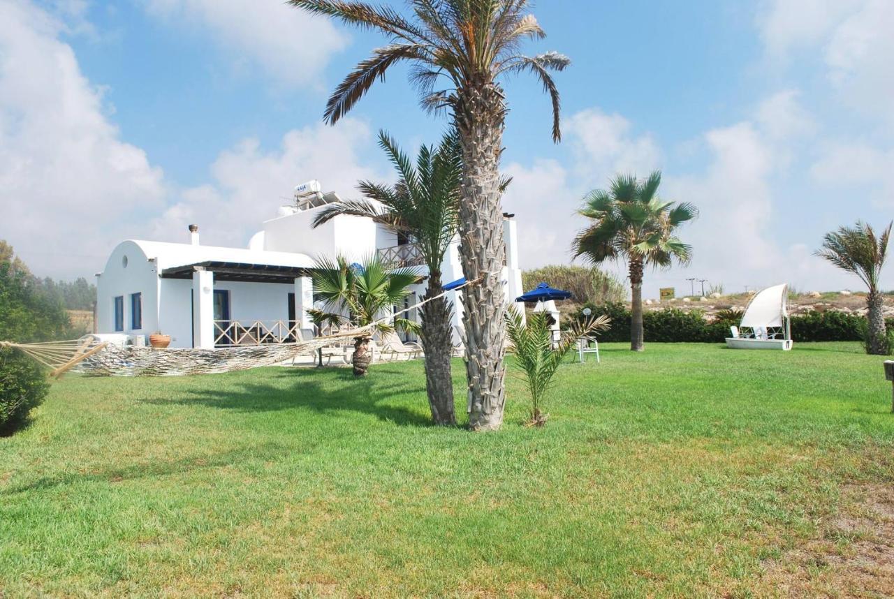 קיסונרגה Sea Front Villa, Heated Private Pool, Amazing Location Paphos 323 מראה חיצוני תמונה
