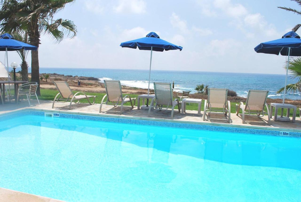 קיסונרגה Sea Front Villa, Heated Private Pool, Amazing Location Paphos 323 מראה חיצוני תמונה