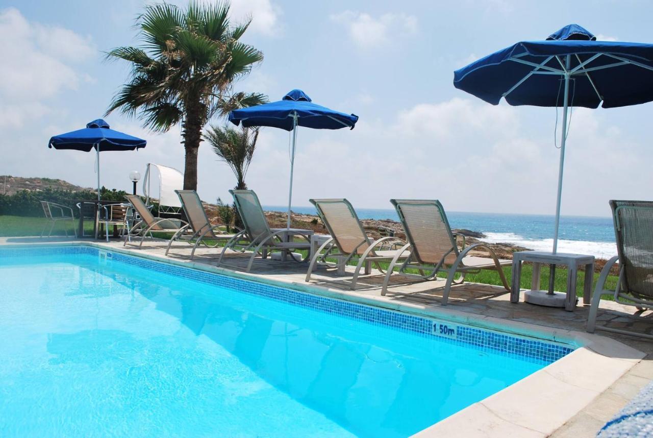 קיסונרגה Sea Front Villa, Heated Private Pool, Amazing Location Paphos 323 מראה חיצוני תמונה