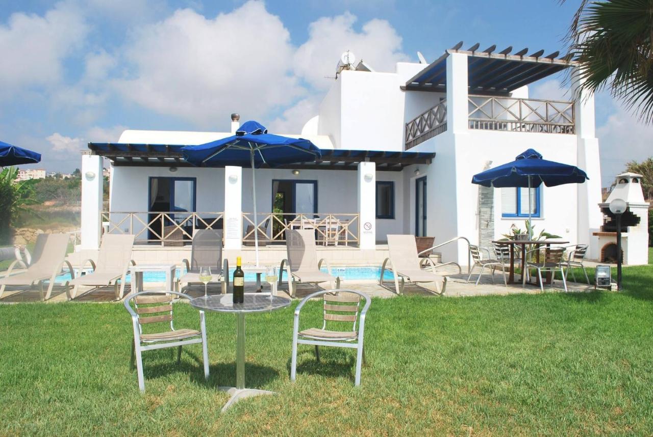 קיסונרגה Sea Front Villa, Heated Private Pool, Amazing Location Paphos 323 מראה חיצוני תמונה