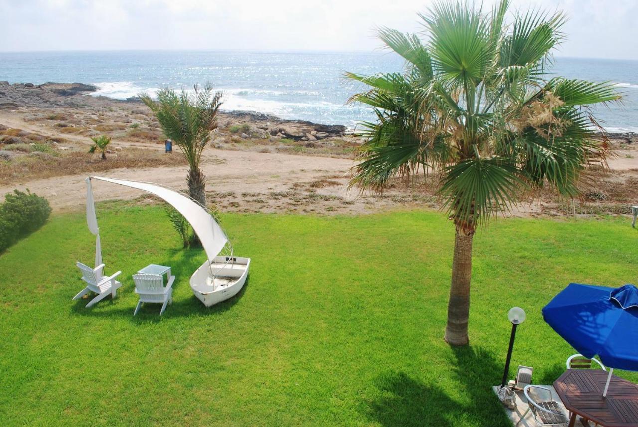 קיסונרגה Sea Front Villa, Heated Private Pool, Amazing Location Paphos 323 מראה חיצוני תמונה