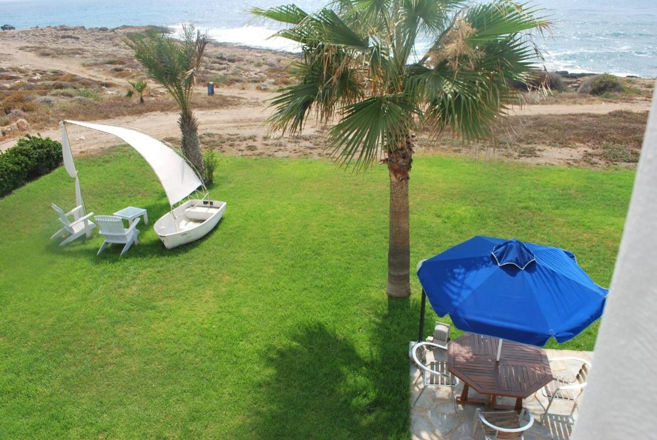 קיסונרגה Sea Front Villa, Heated Private Pool, Amazing Location Paphos 323 מראה חיצוני תמונה